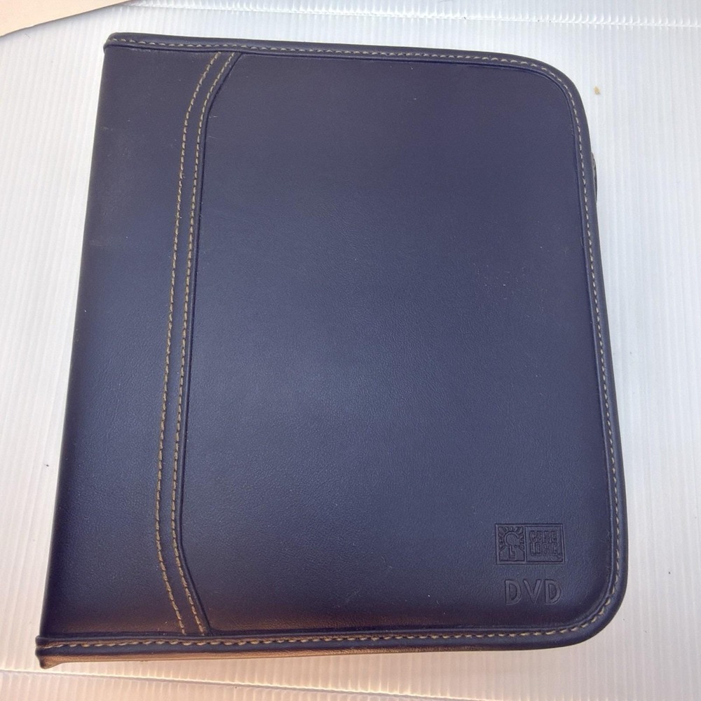 Case Logic Classic DVD CD Binder 80 plus Disc Organizer Y2K Faux Leather